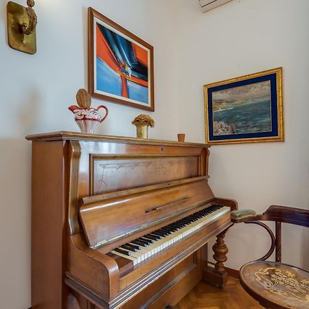 City Apartment With Garden - Happy Rentals Fiume Kültér fotó
