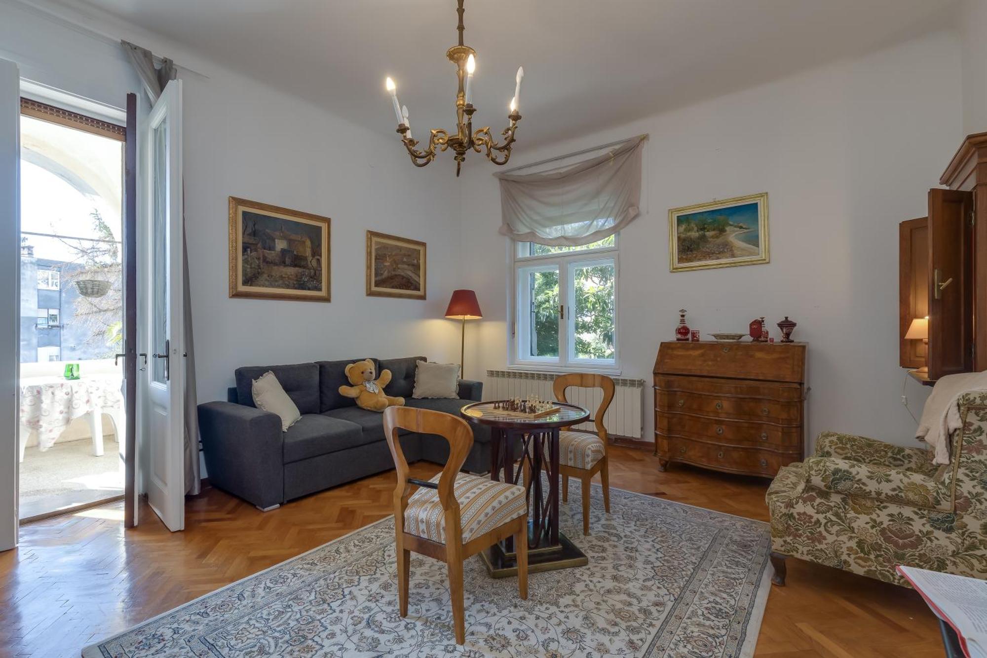 City Apartment With Garden - Happy Rentals Fiume Kültér fotó