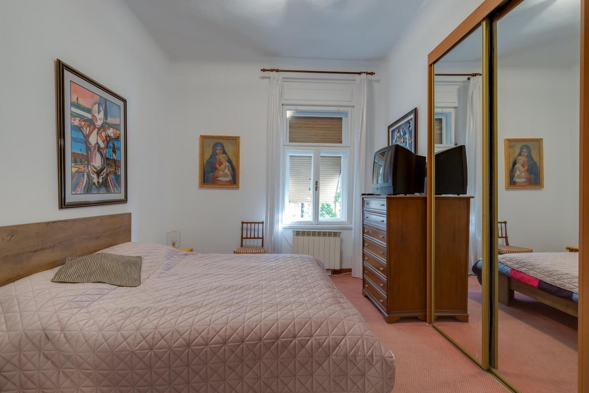 City Apartment With Garden - Happy Rentals Fiume Kültér fotó